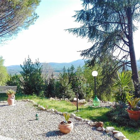 Bed And Breakfast Romantica Evasione Sutri Eksteriør billede