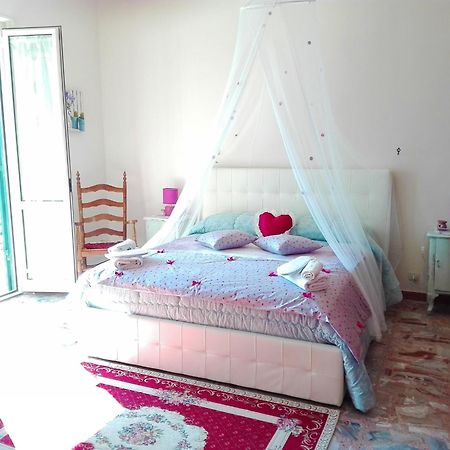Bed And Breakfast Romantica Evasione Sutri Eksteriør billede