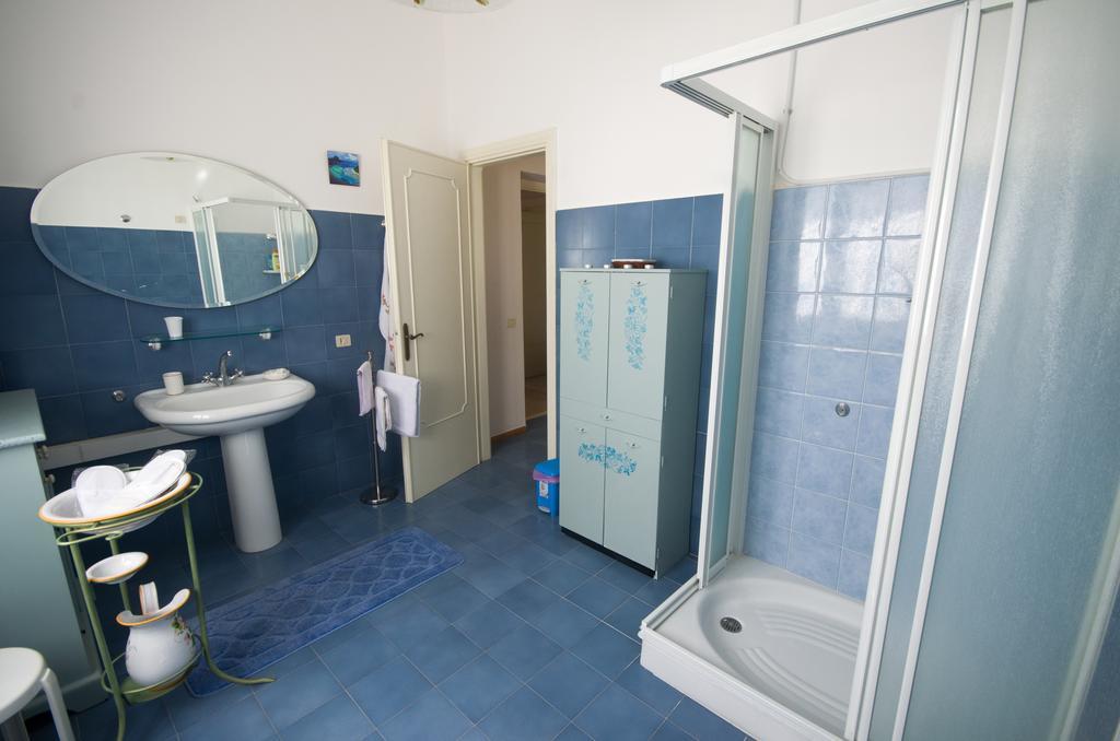Bed And Breakfast Romantica Evasione Sutri Værelse billede