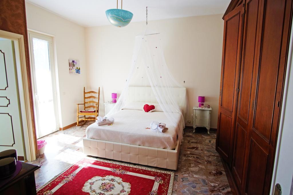 Bed And Breakfast Romantica Evasione Sutri Eksteriør billede