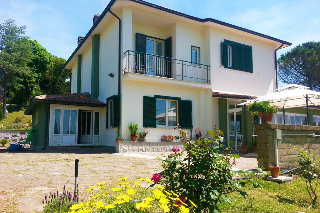 Bed And Breakfast Romantica Evasione Sutri Eksteriør billede