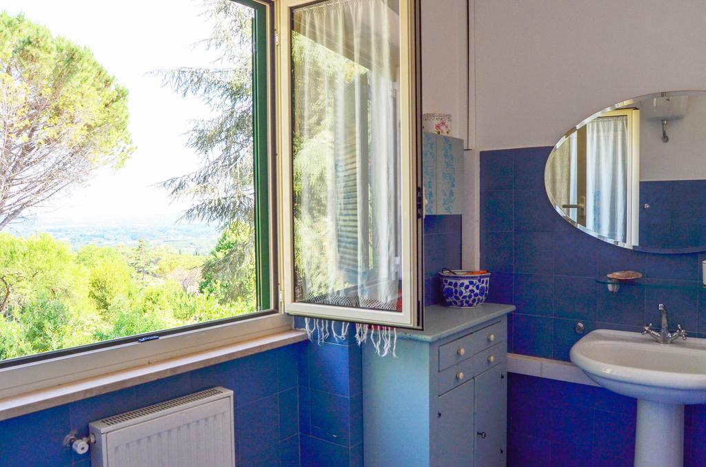 Bed And Breakfast Romantica Evasione Sutri Eksteriør billede